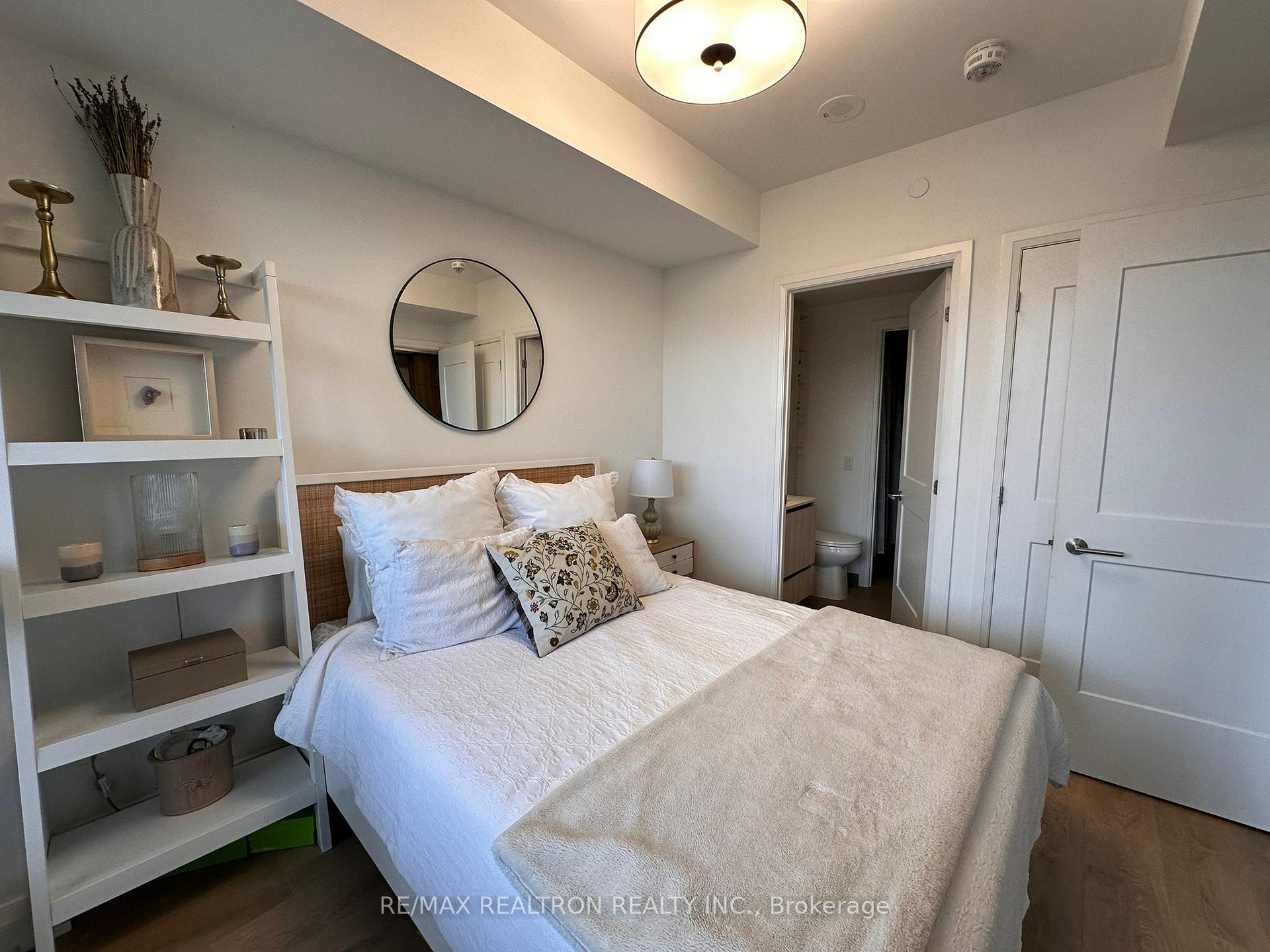Photo 19 of Unit 612, 21 Park Street E, Mississauga, Port Credit — HOMEH