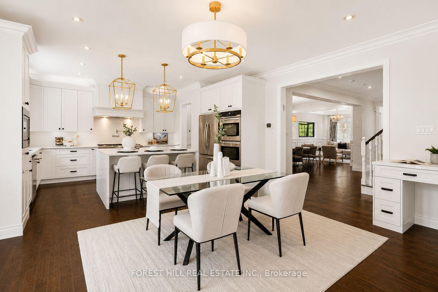 Photo 9 of 110 Cook's Mill Crescent, Vaughan, Patterson — HOMEH