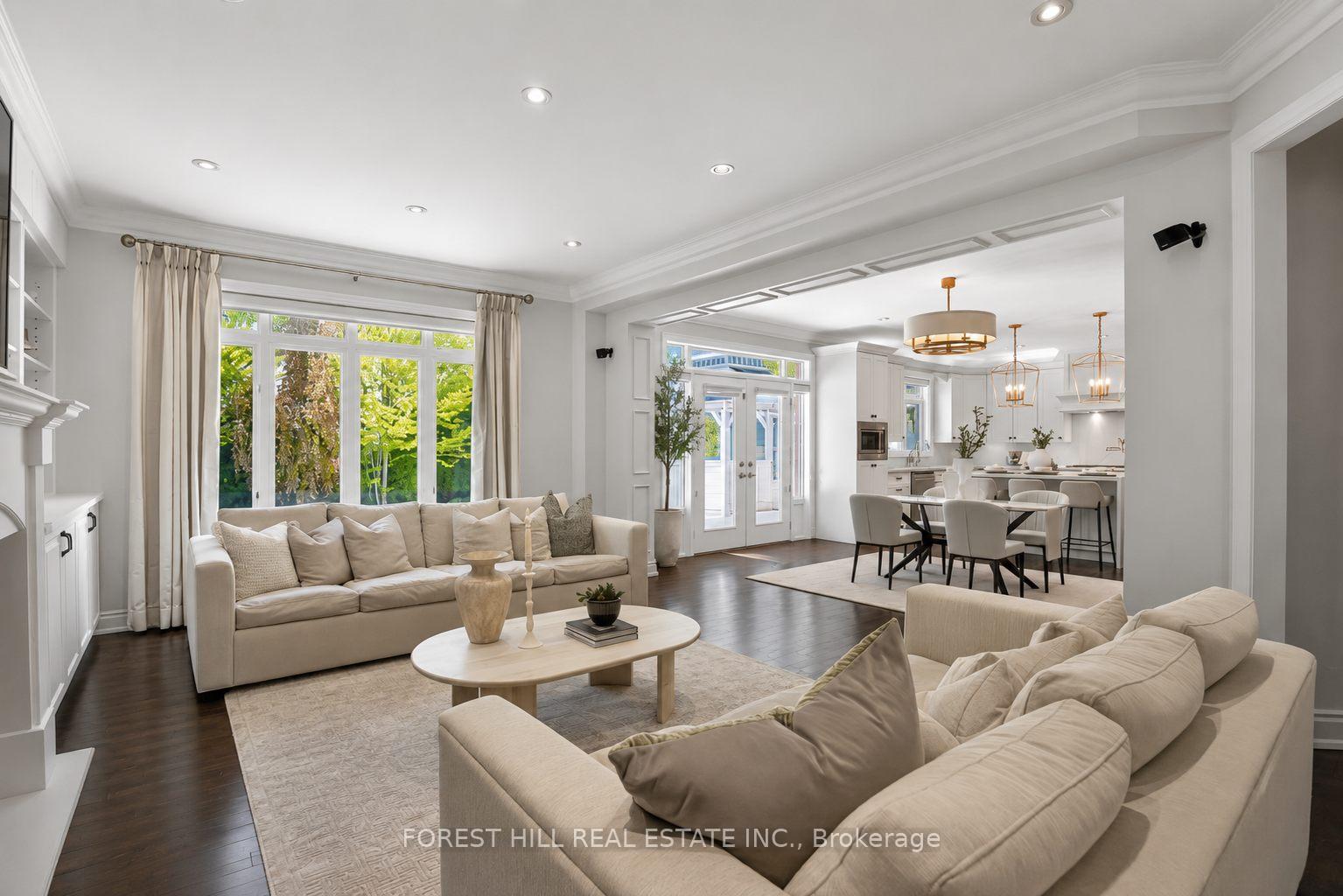 Photo 15 of 110 Cook's Mill Crescent, Vaughan, Patterson — HOMEH