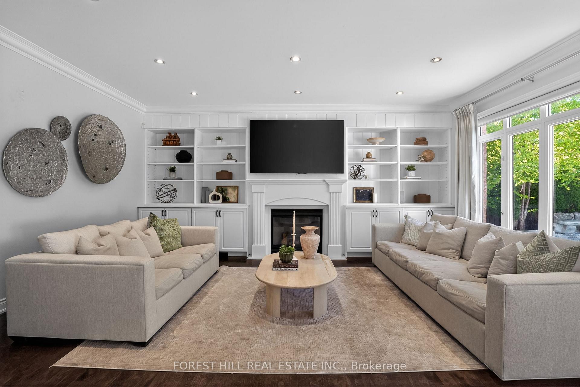 Photo 17 of 110 Cook's Mill Crescent, Vaughan, Patterson — HOMEH