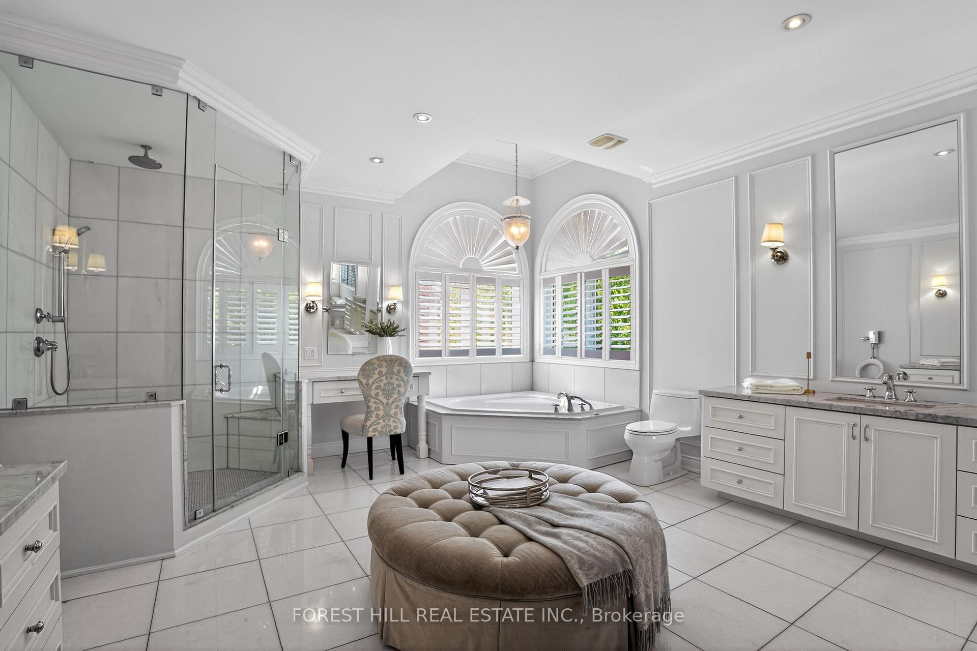 Photo 24 of 110 Cook's Mill Crescent, Vaughan, Patterson — HOMEH
