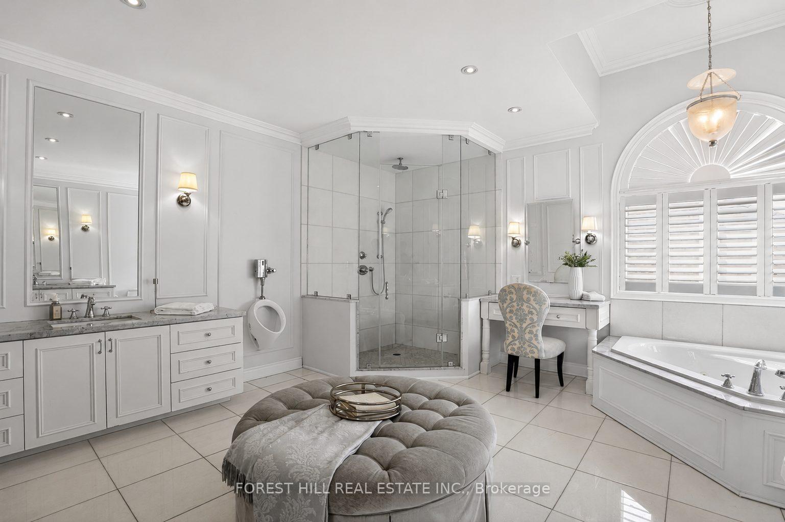 Photo 26 of 110 Cook's Mill Crescent, Vaughan, Patterson — HOMEH