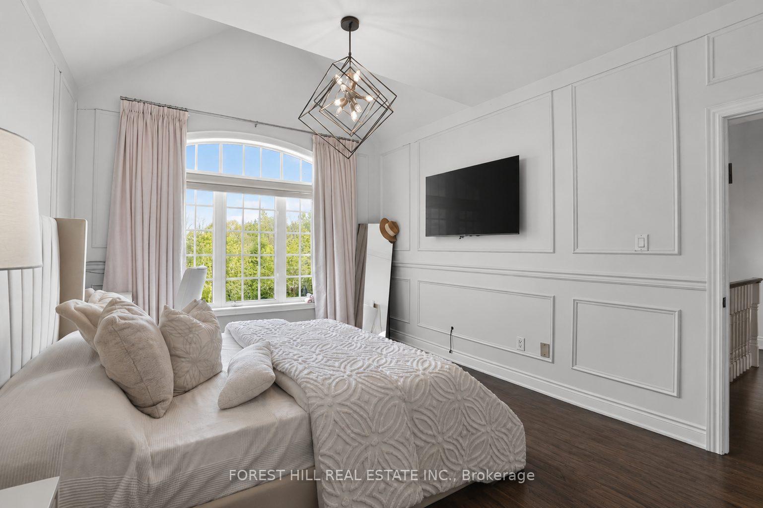 Photo 31 of 110 Cook's Mill Crescent, Vaughan, Patterson — HOMEH
