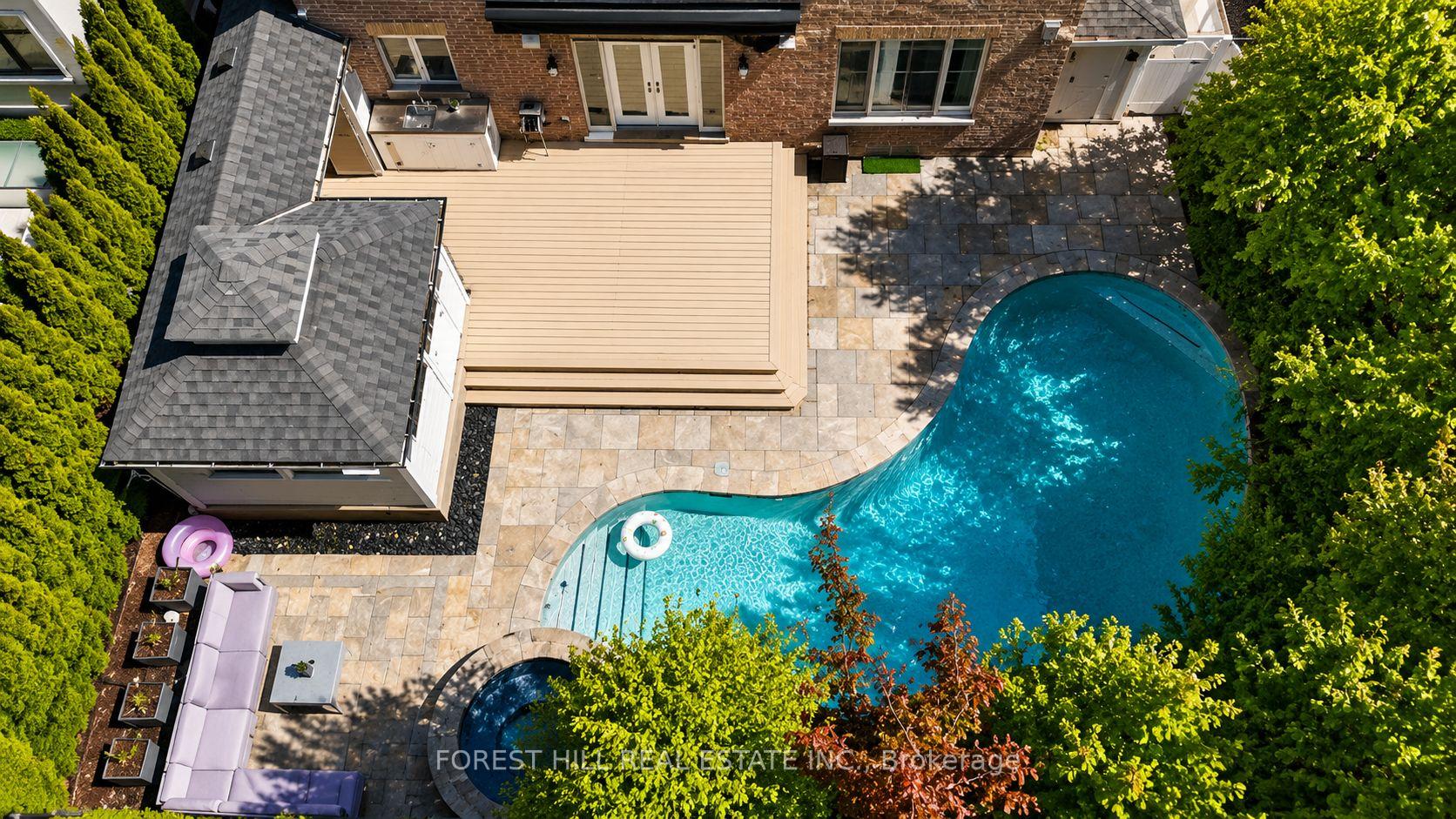 Photo 40 of 110 Cook's Mill Crescent, Vaughan, Patterson — HOMEH