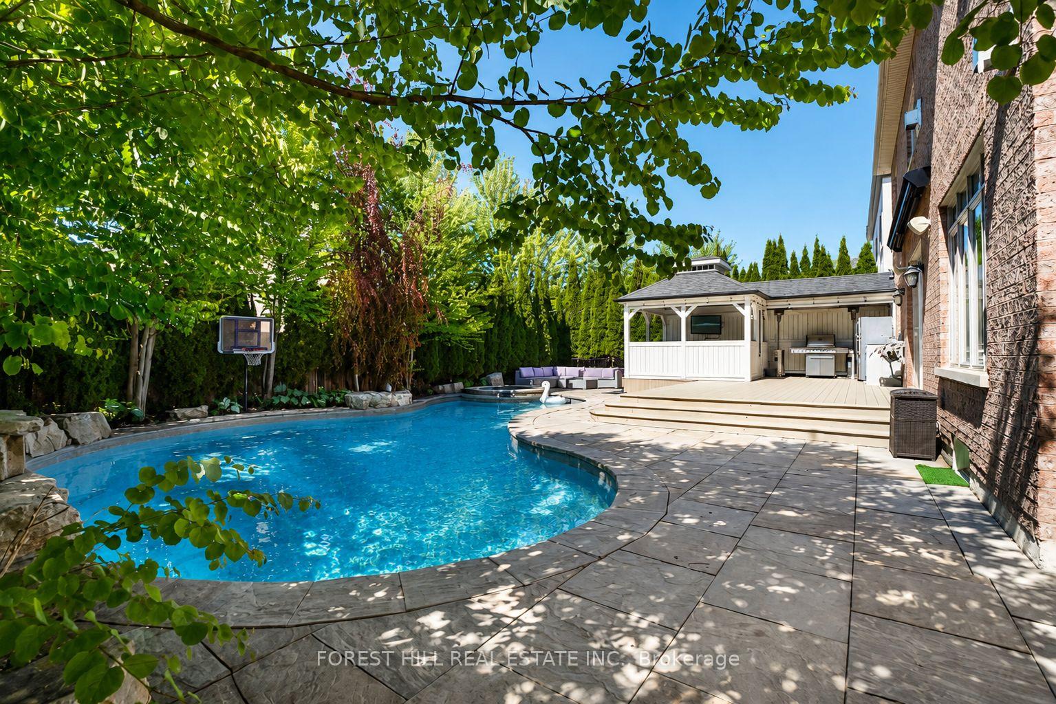 Photo 41 of 110 Cook's Mill Crescent, Vaughan, Patterson — HOMEH