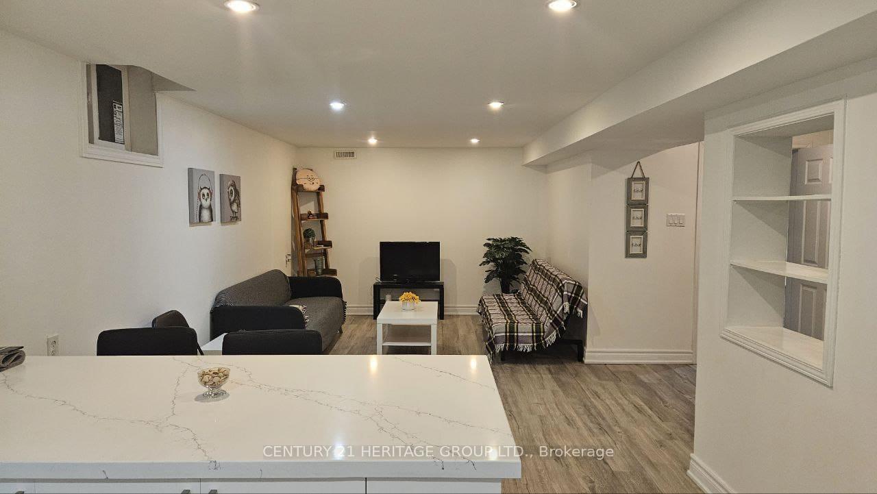 Photo 3 of 73 Lagani Avenue, Richmond Hill, Doncrest — HOMEH