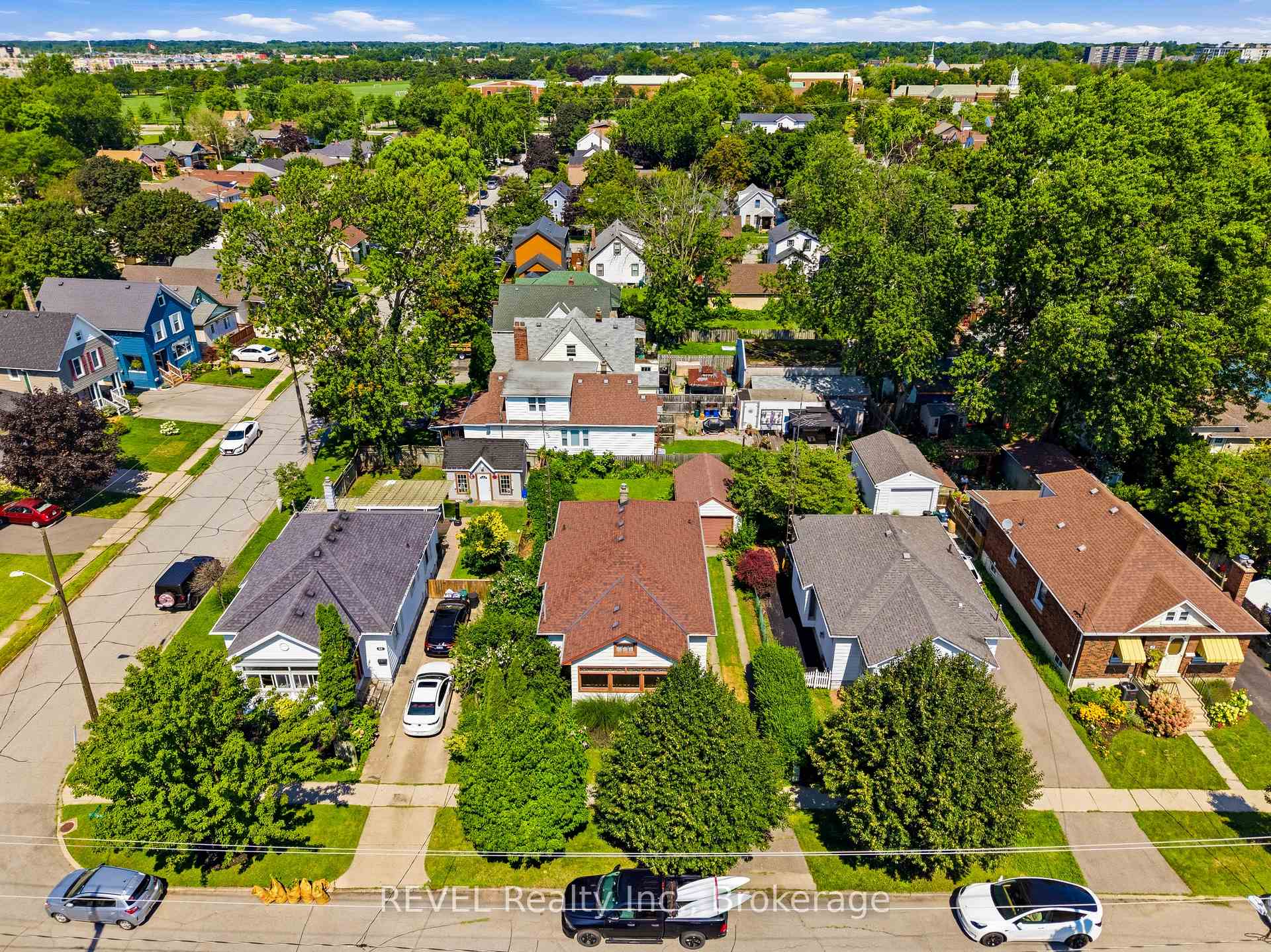 Photo 36 of 66 Permilla Street, St. Catharines, Ridley — HOMEH