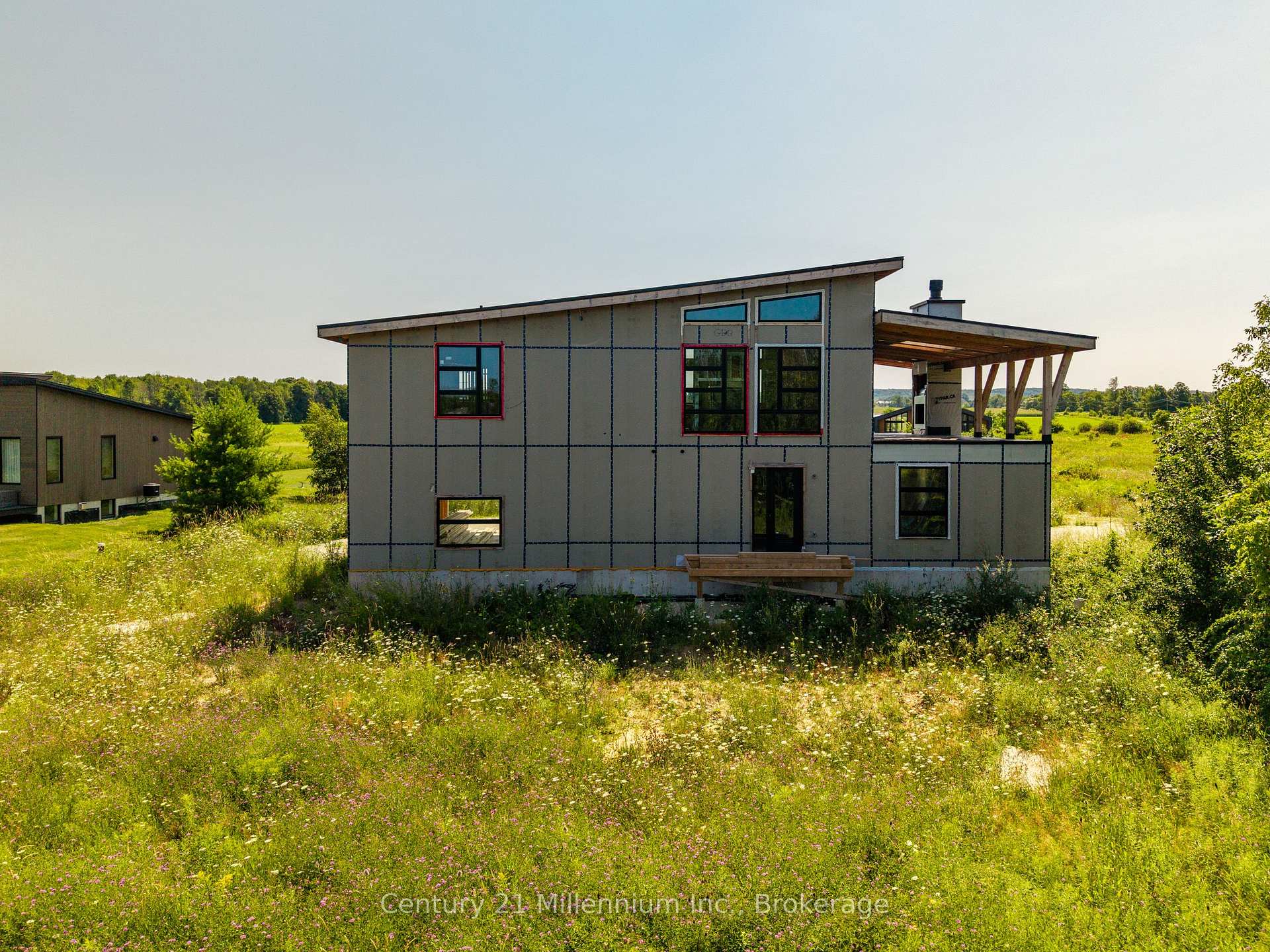 Photo 9 of 101 Ugovsek Crescent, Meaford — HOMEH