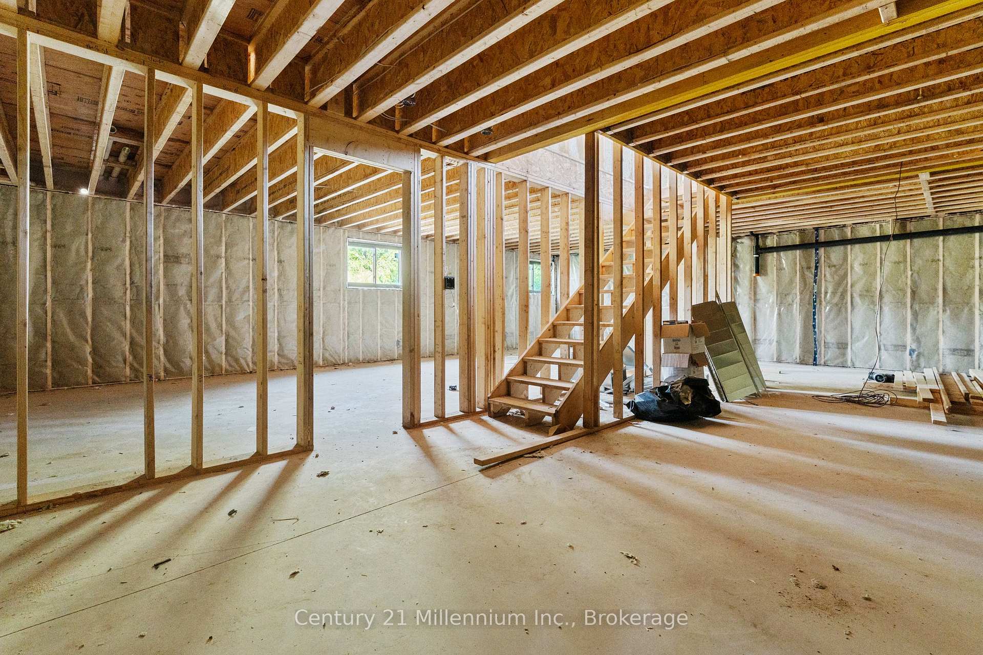Photo 25 of 101 Ugovsek Crescent, Meaford — HOMEH