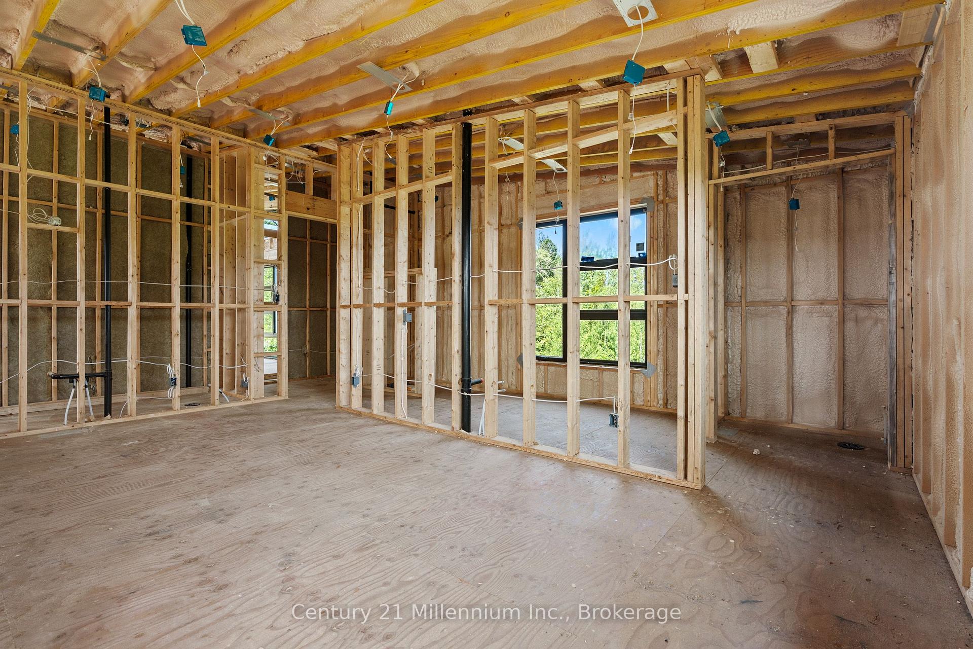 Photo 36 of 101 Ugovsek Crescent, Meaford — HOMEH