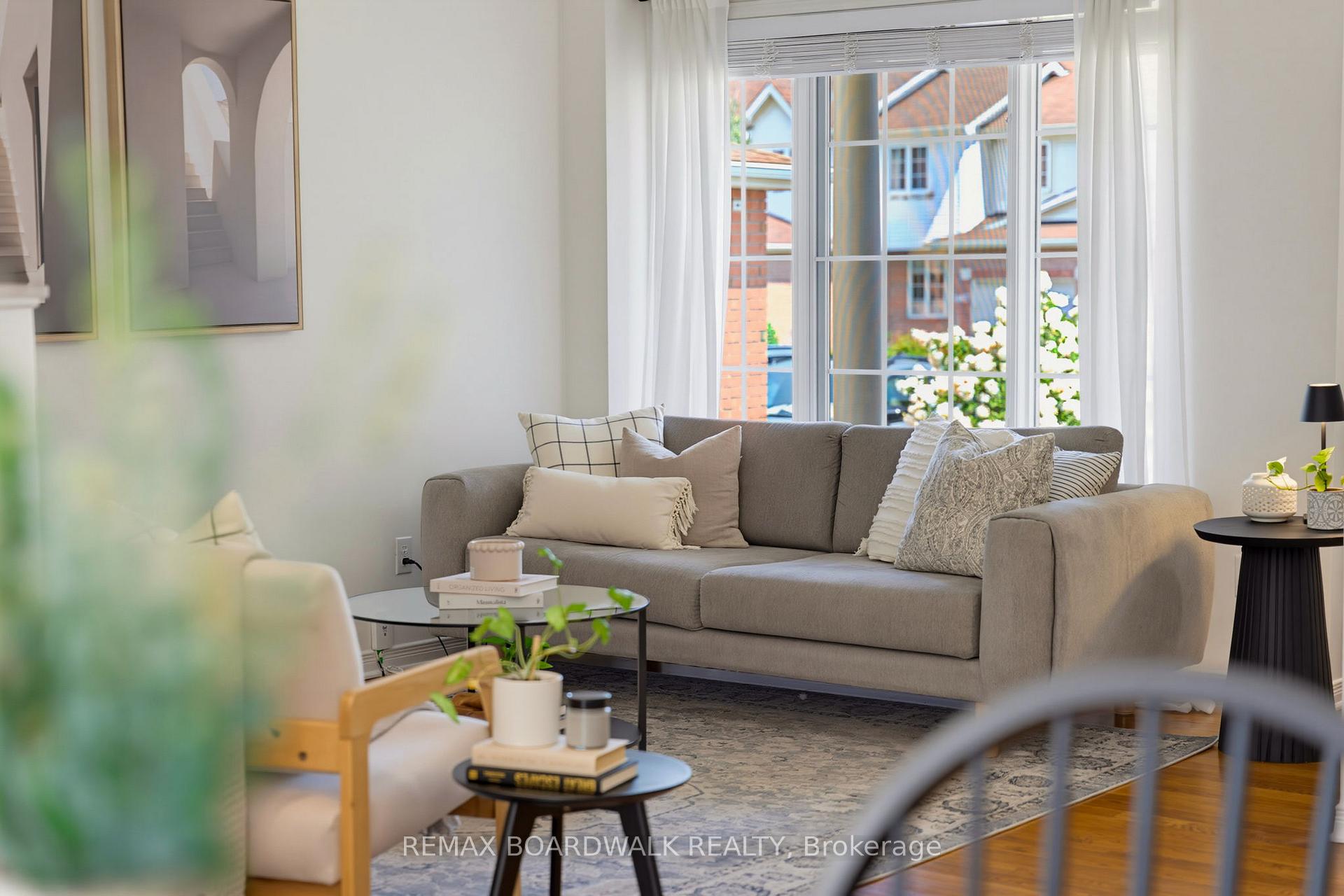 Photo 9 of 1474 Bonneville Crescent, Ottawa, Orleans/Sunridge — HOMEH