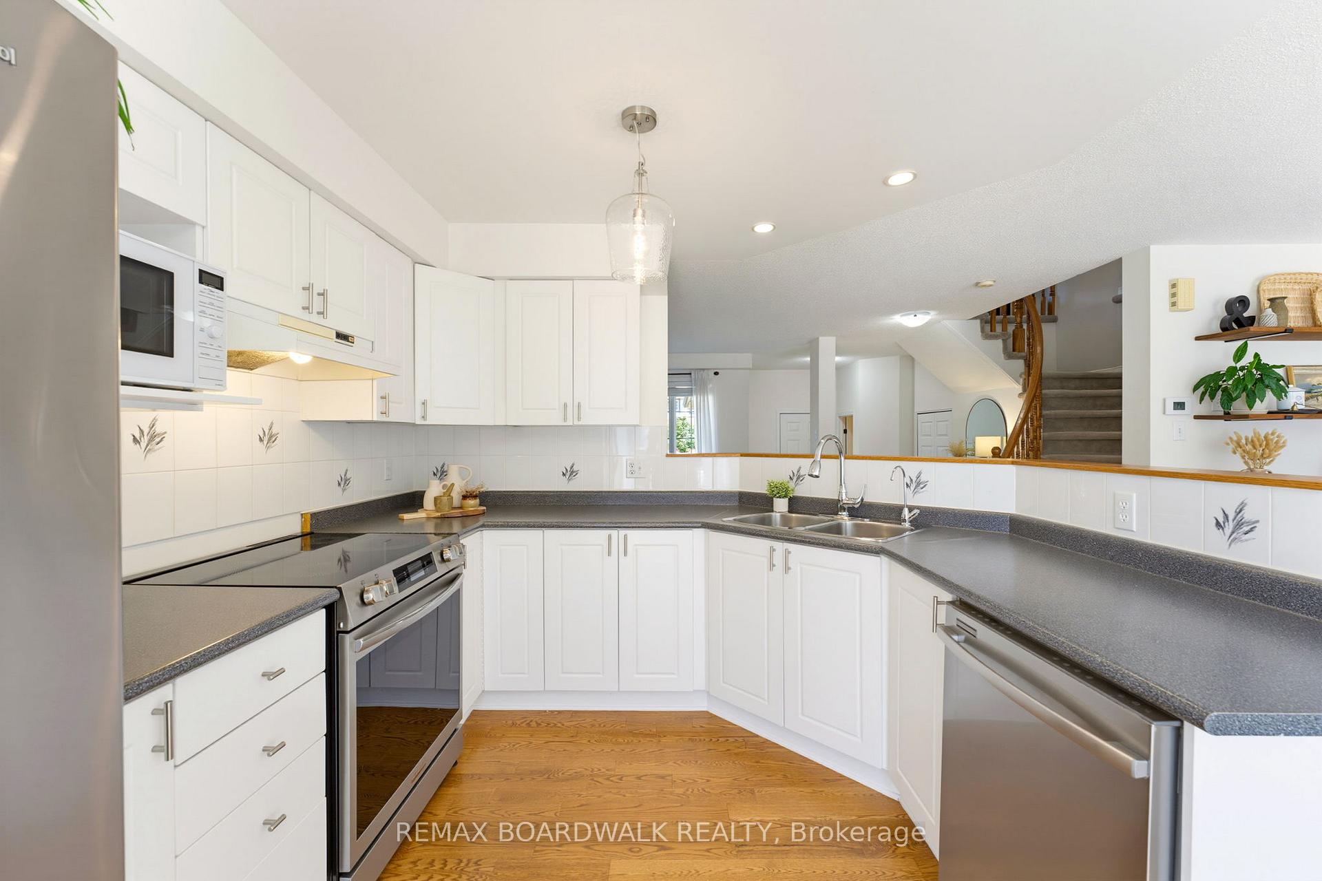 Photo 22 of 1474 Bonneville Crescent, Ottawa, Orleans/Sunridge — HOMEH