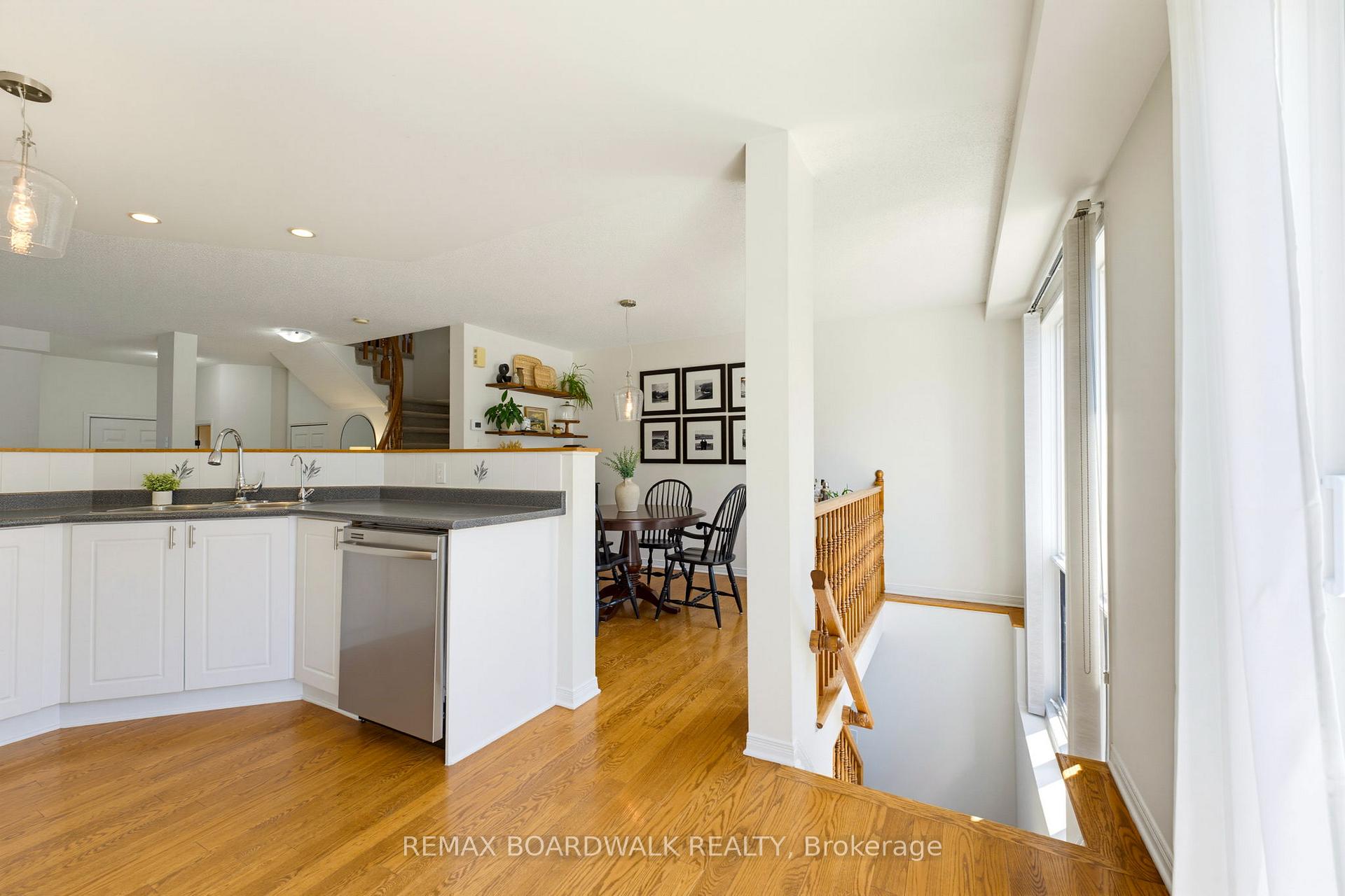 Photo 27 of 1474 Bonneville Crescent, Ottawa, Orleans/Sunridge — HOMEH