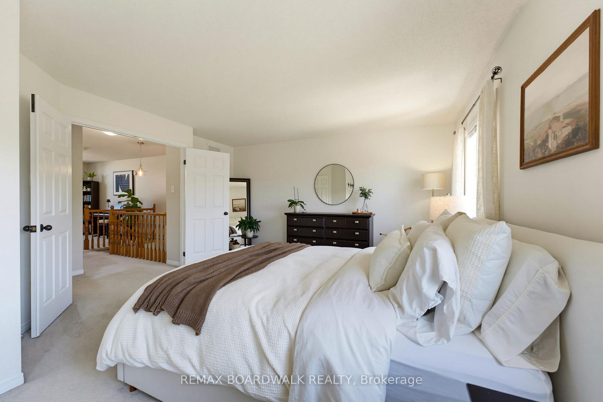 Photo 36 of 1474 Bonneville Crescent, Ottawa, Orleans/Sunridge — HOMEH