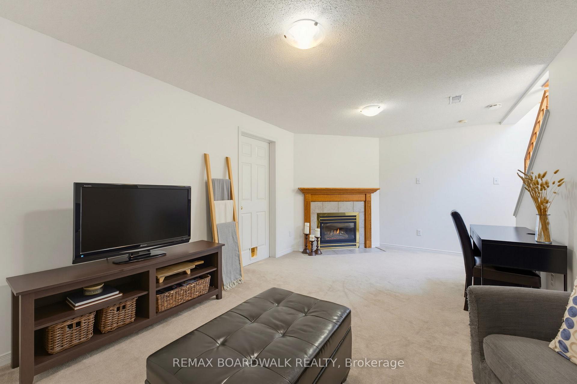 Photo 41 of 1474 Bonneville Crescent, Ottawa, Orleans/Sunridge — HOMEH