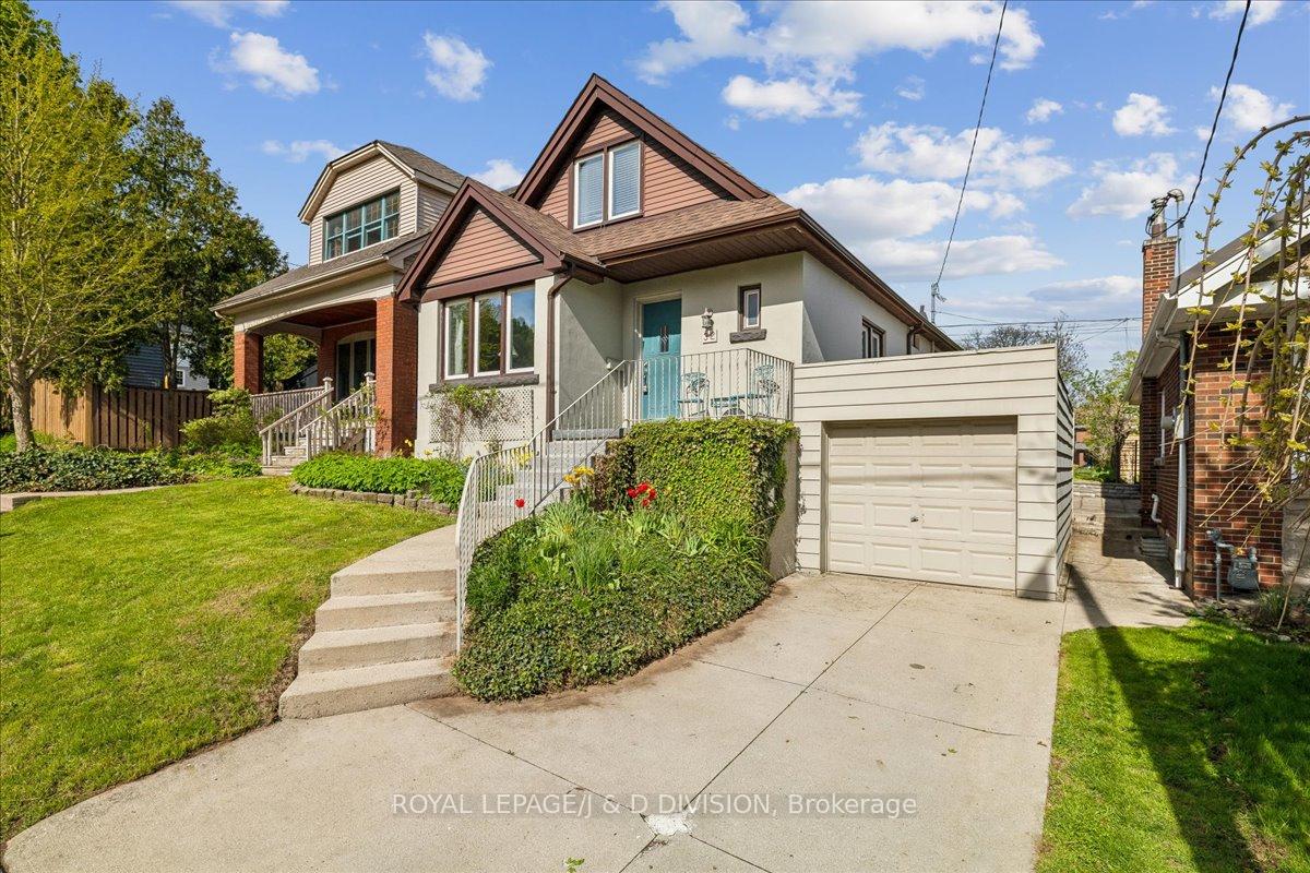 Photo 2 of 32 Miles Court, Hamilton, Kirkendall — HOMEH