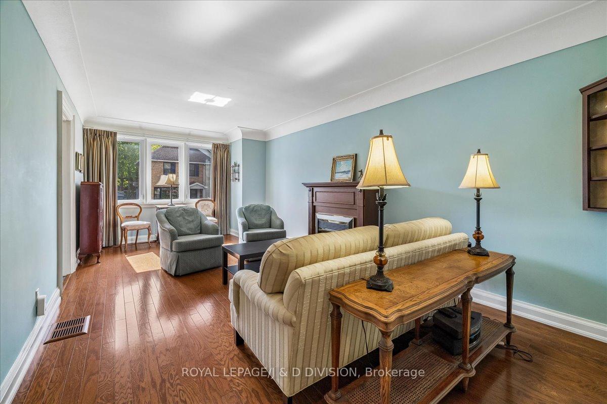Photo 7 of 32 Miles Court, Hamilton, Kirkendall — HOMEH