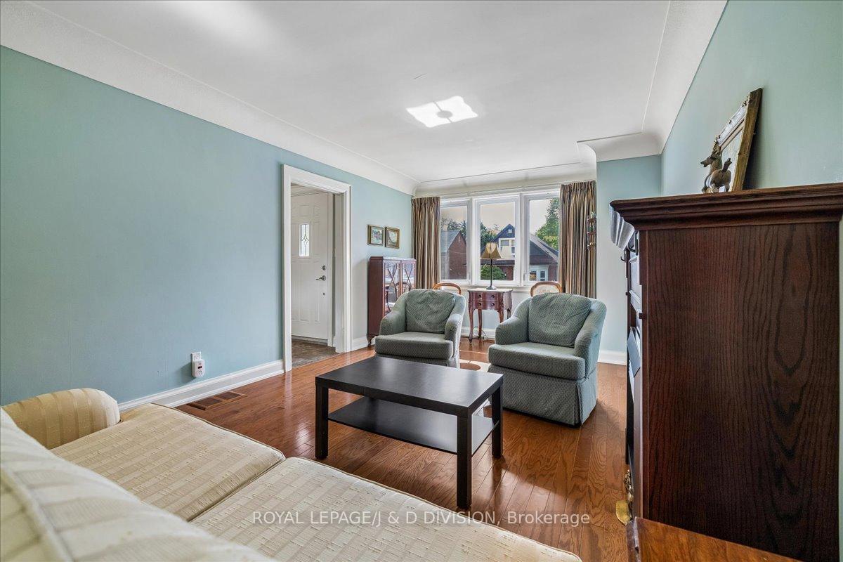 Photo 9 of 32 Miles Court, Hamilton, Kirkendall — HOMEH