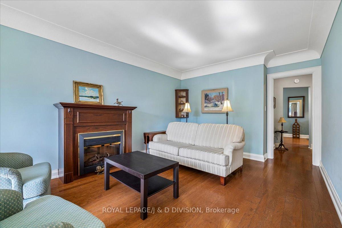 Photo 11 of 32 Miles Court, Hamilton, Kirkendall — HOMEH