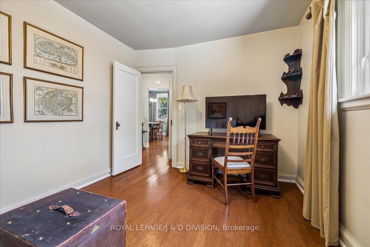 Photo 13 of 32 Miles Court, Hamilton, Kirkendall — HOMEH
