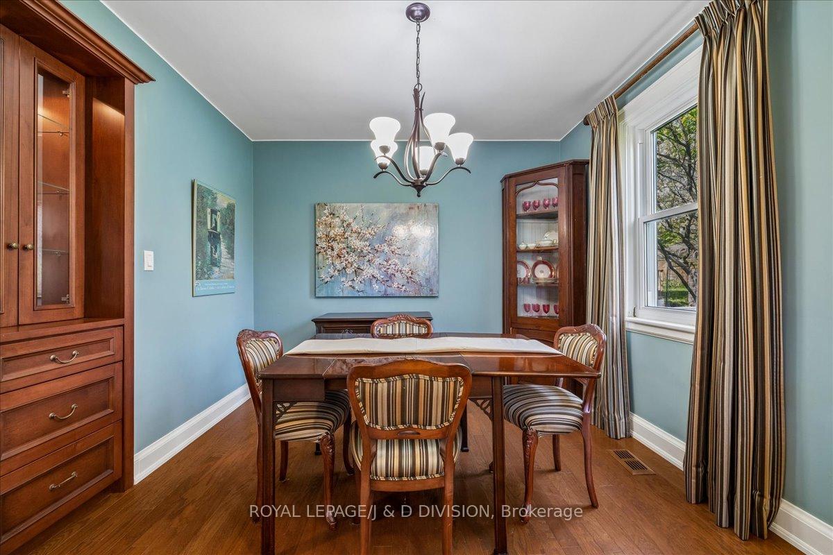 Photo 14 of 32 Miles Court, Hamilton, Kirkendall — HOMEH