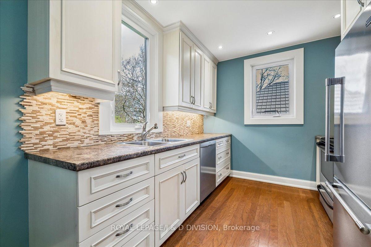 Photo 17 of 32 Miles Court, Hamilton, Kirkendall — HOMEH