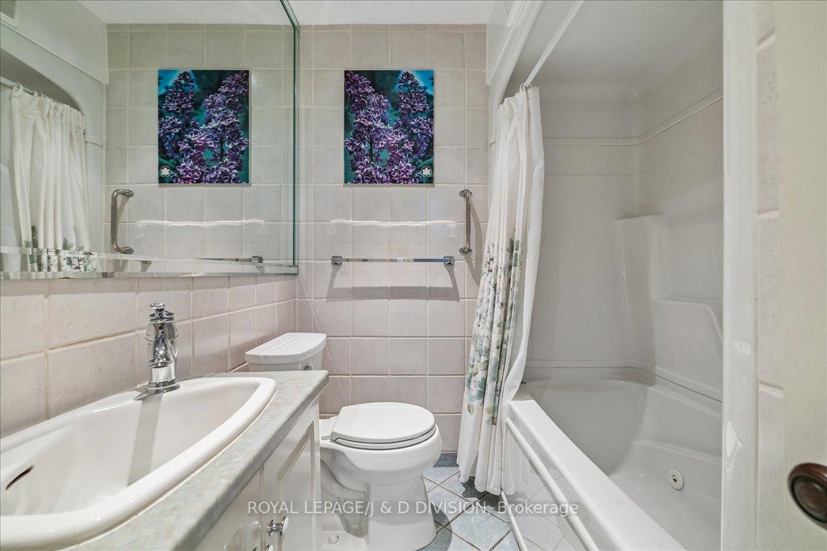 Photo 21 of 32 Miles Court, Hamilton, Kirkendall — HOMEH