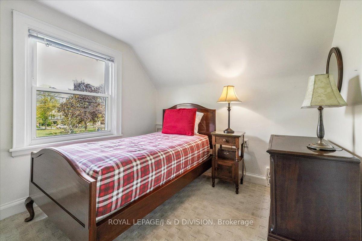 Photo 28 of 32 Miles Court, Hamilton, Kirkendall — HOMEH