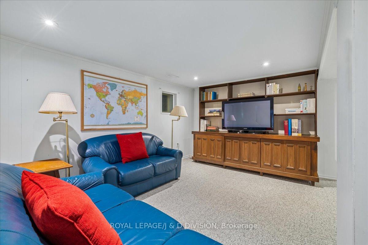 Photo 31 of 32 Miles Court, Hamilton, Kirkendall — HOMEH