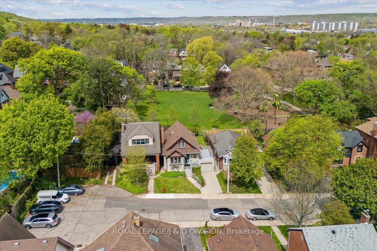 Photo 42 of 32 Miles Court, Hamilton, Kirkendall — HOMEH