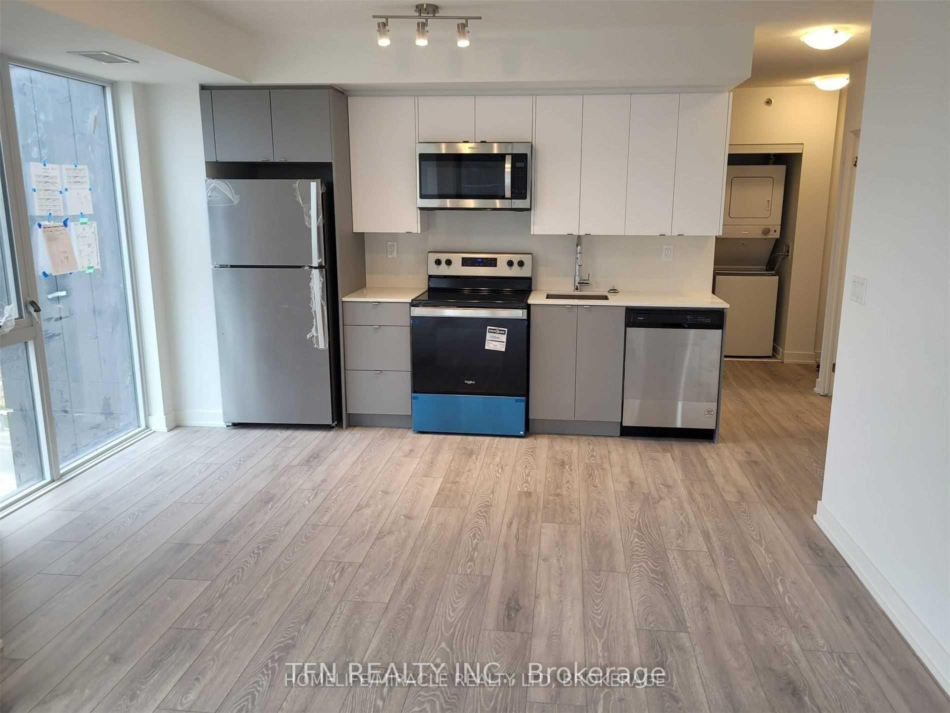 Photo 3 of Unit B903, 3200 Dakota Common, Burlington, Alton — HOMEH