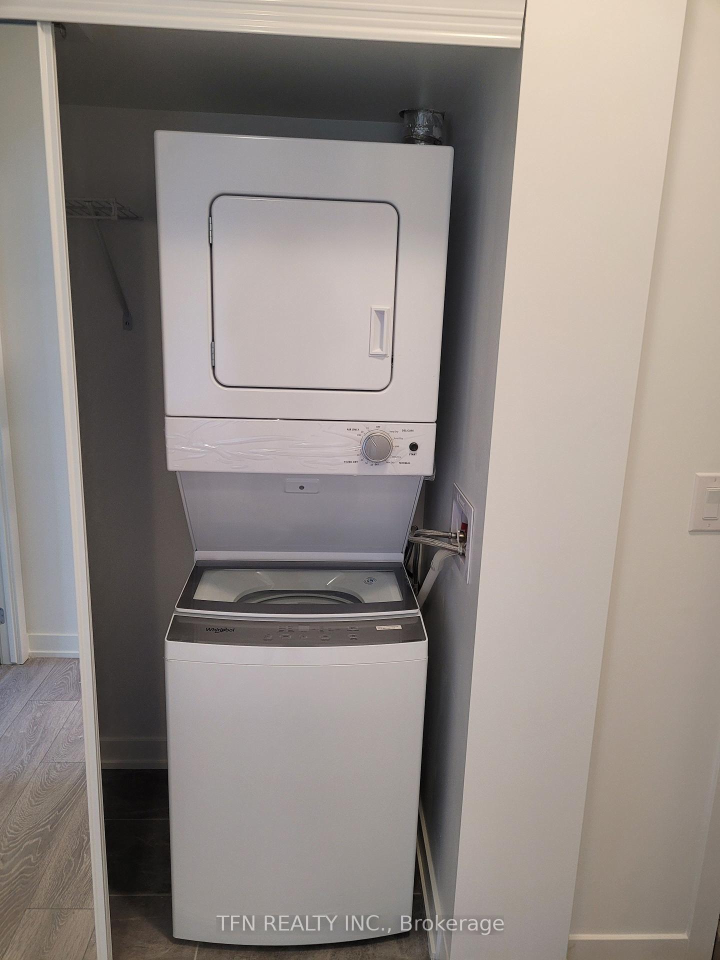 Photo 14 of Unit B903, 3200 Dakota Common, Burlington, Alton — HOMEH