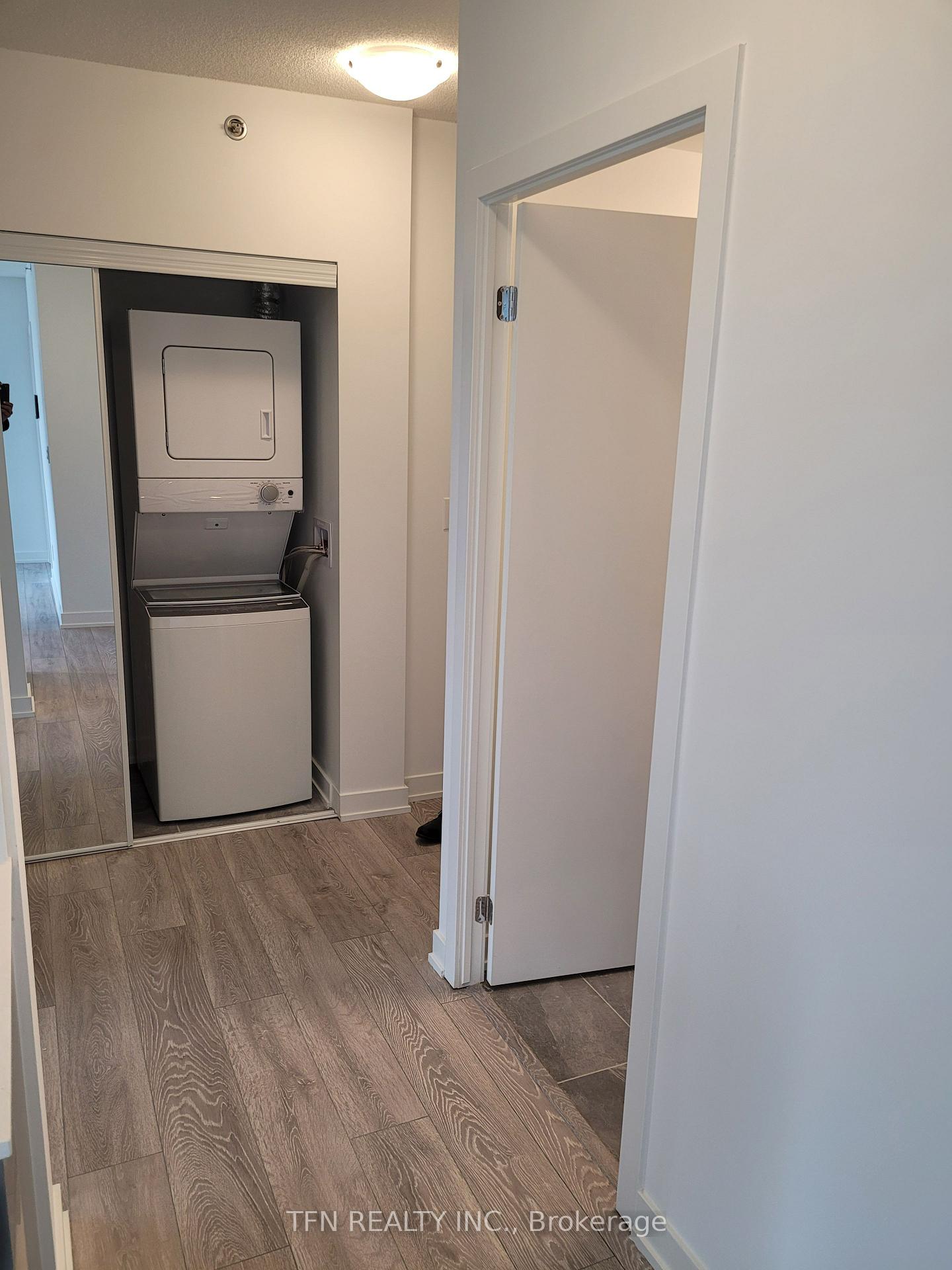 Photo 15 of Unit B903, 3200 Dakota Common, Burlington, Alton — HOMEH