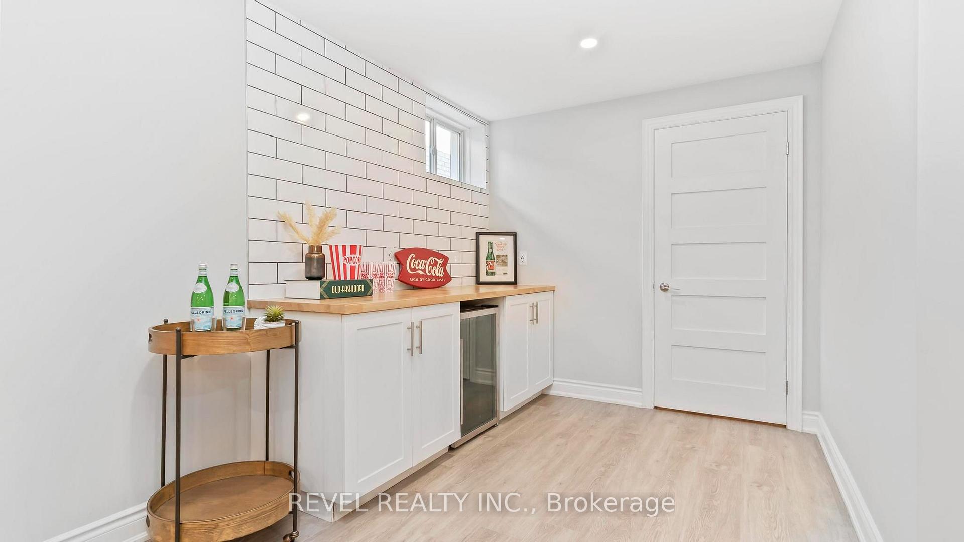 Photo 32 of 857 Cresthaven Crescent, London, South L — HOMEH