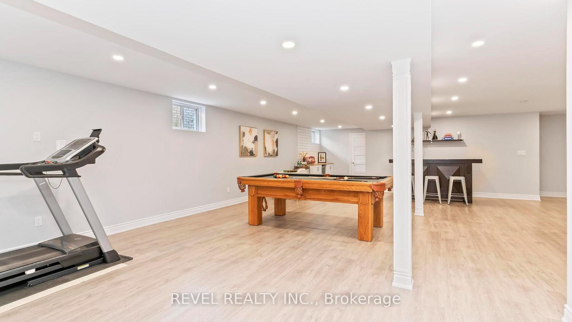 Photo 33 of 857 Cresthaven Crescent, London, South L — HOMEH