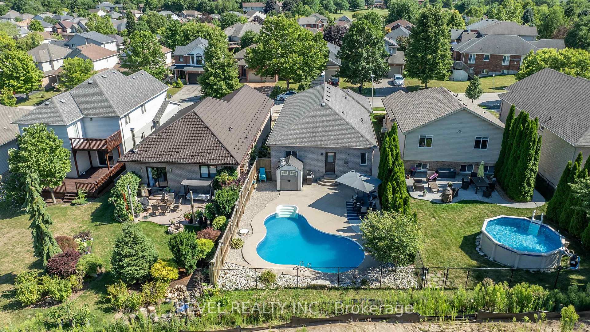Photo 45 of 857 Cresthaven Crescent, London, South L — HOMEH
