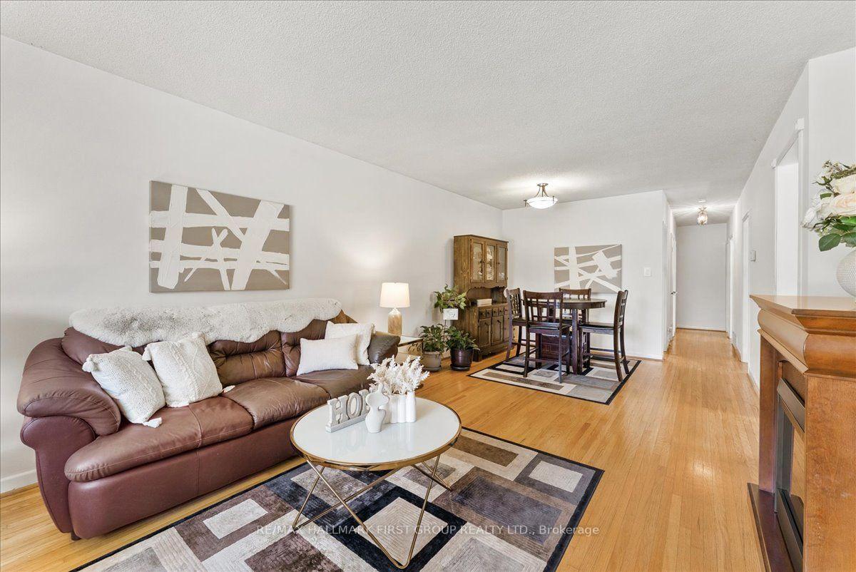 Photo 4 of 1387 Tatra Drive, Pickering, Bay Ridges — HOMEH