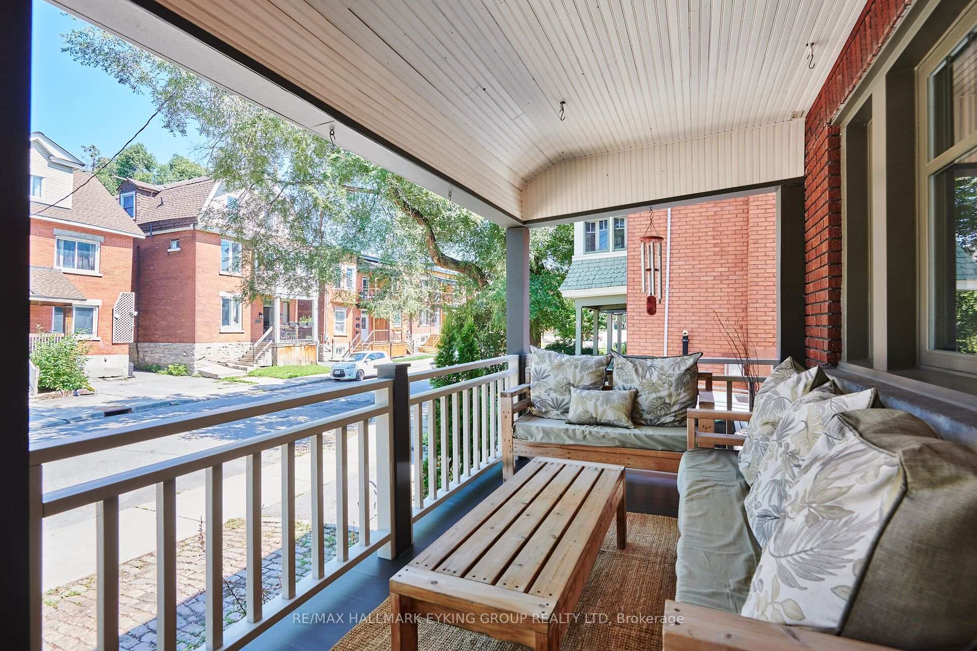 Photo 3 of 290 Flora Street, Ottawa, Ottawa Centre — HOMEH