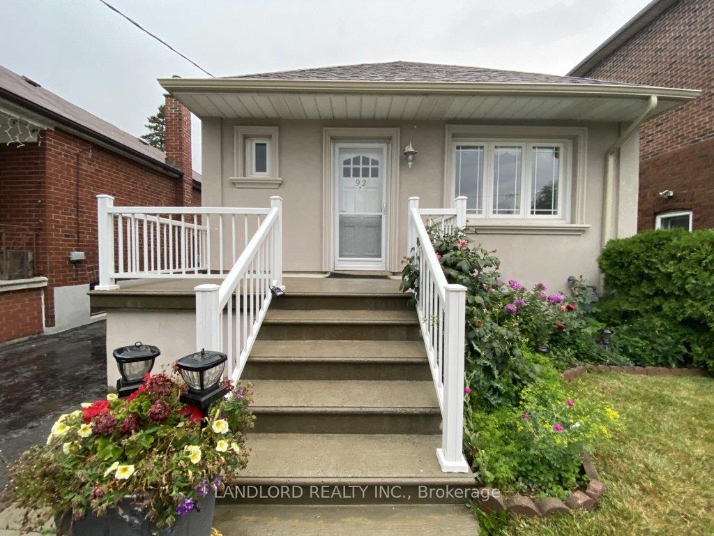 Front of Unit Main, 92 Holwood Avenue
