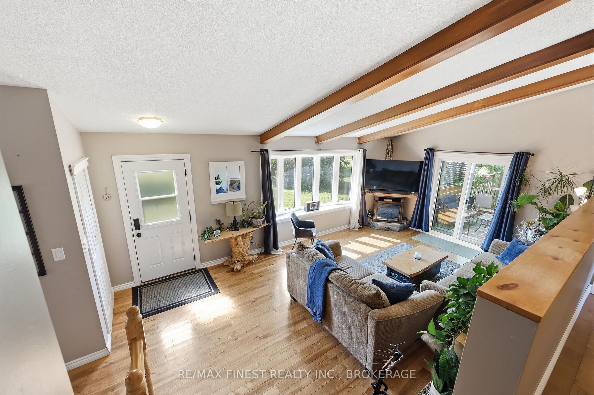 Photo 17 of 2347 Battersea Road, Kingston, City North of 401 — HOMEH