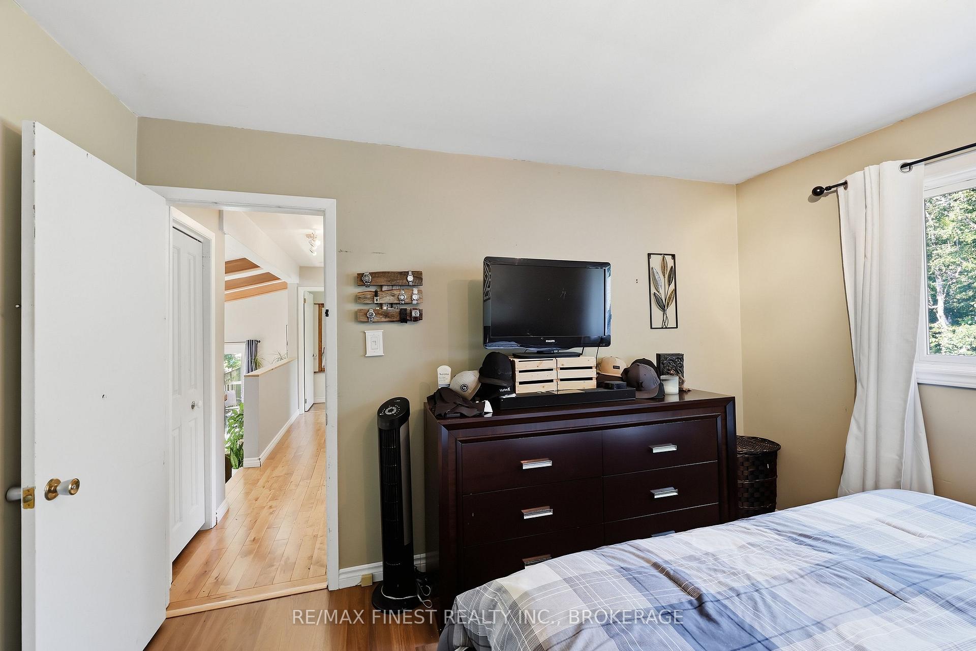 Photo 24 of 2347 Battersea Road, Kingston, City North of 401 — HOMEH