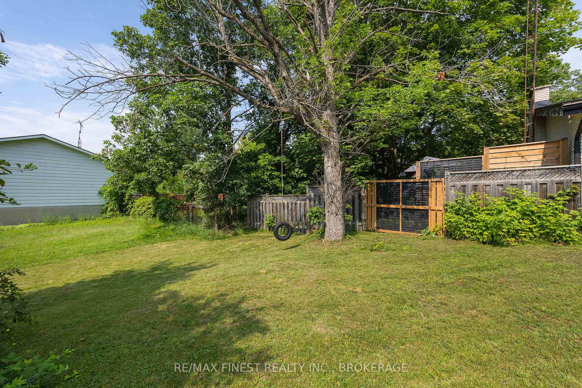 Photo 44 of 2347 Battersea Road, Kingston, City North of 401 — HOMEH