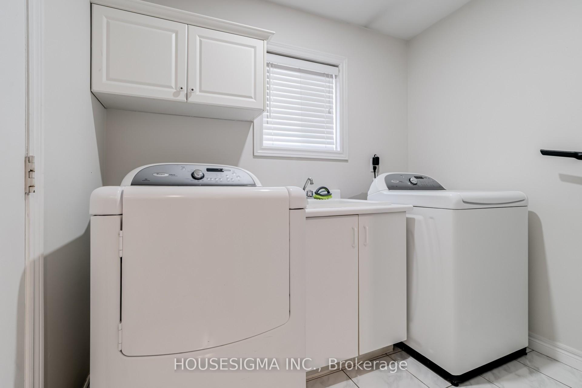 Photo 17 of 1475 Ravensmoor Crescent, Mississauga, East Credit — HOMEH