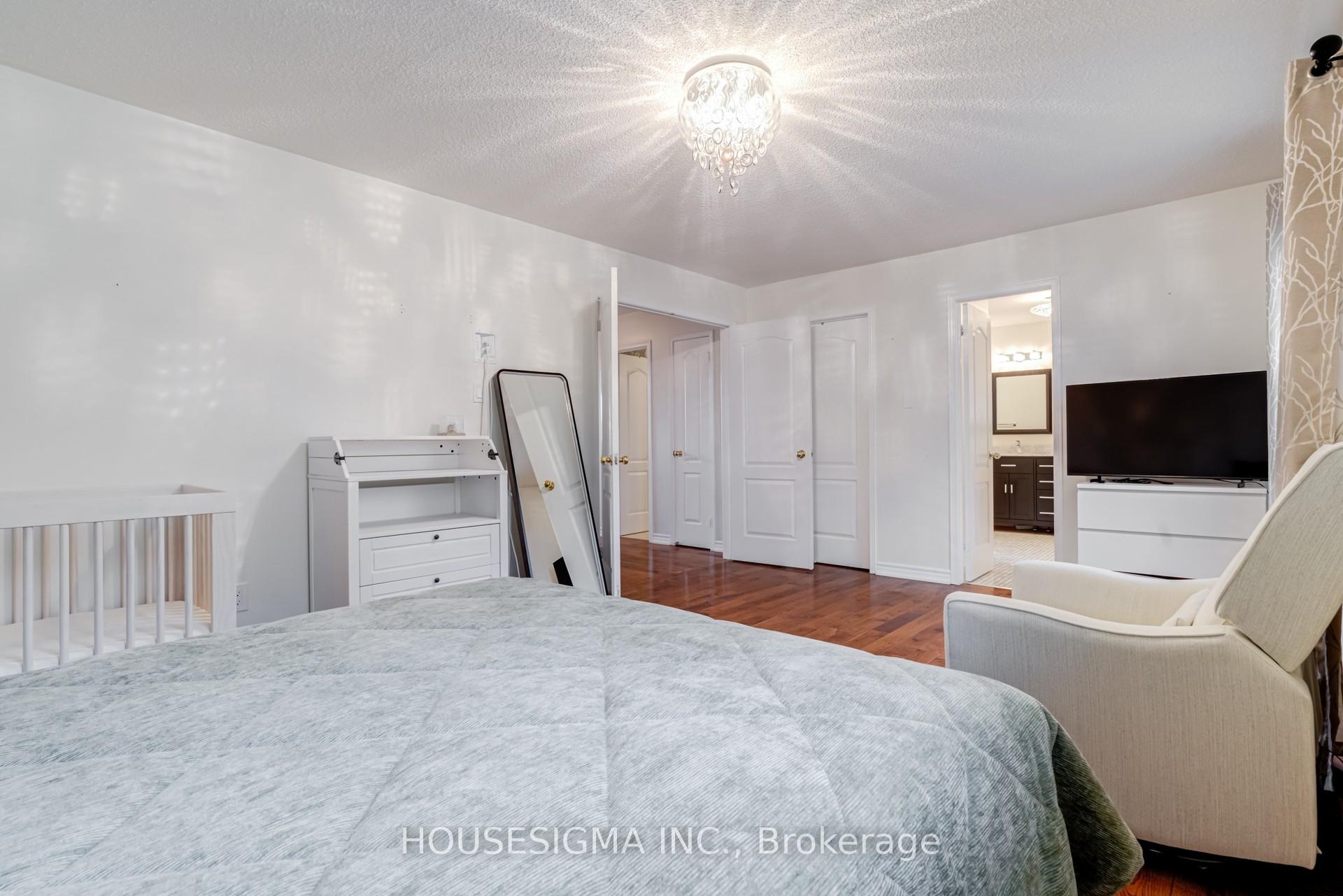 Photo 19 of 1475 Ravensmoor Crescent, Mississauga, East Credit — HOMEH
