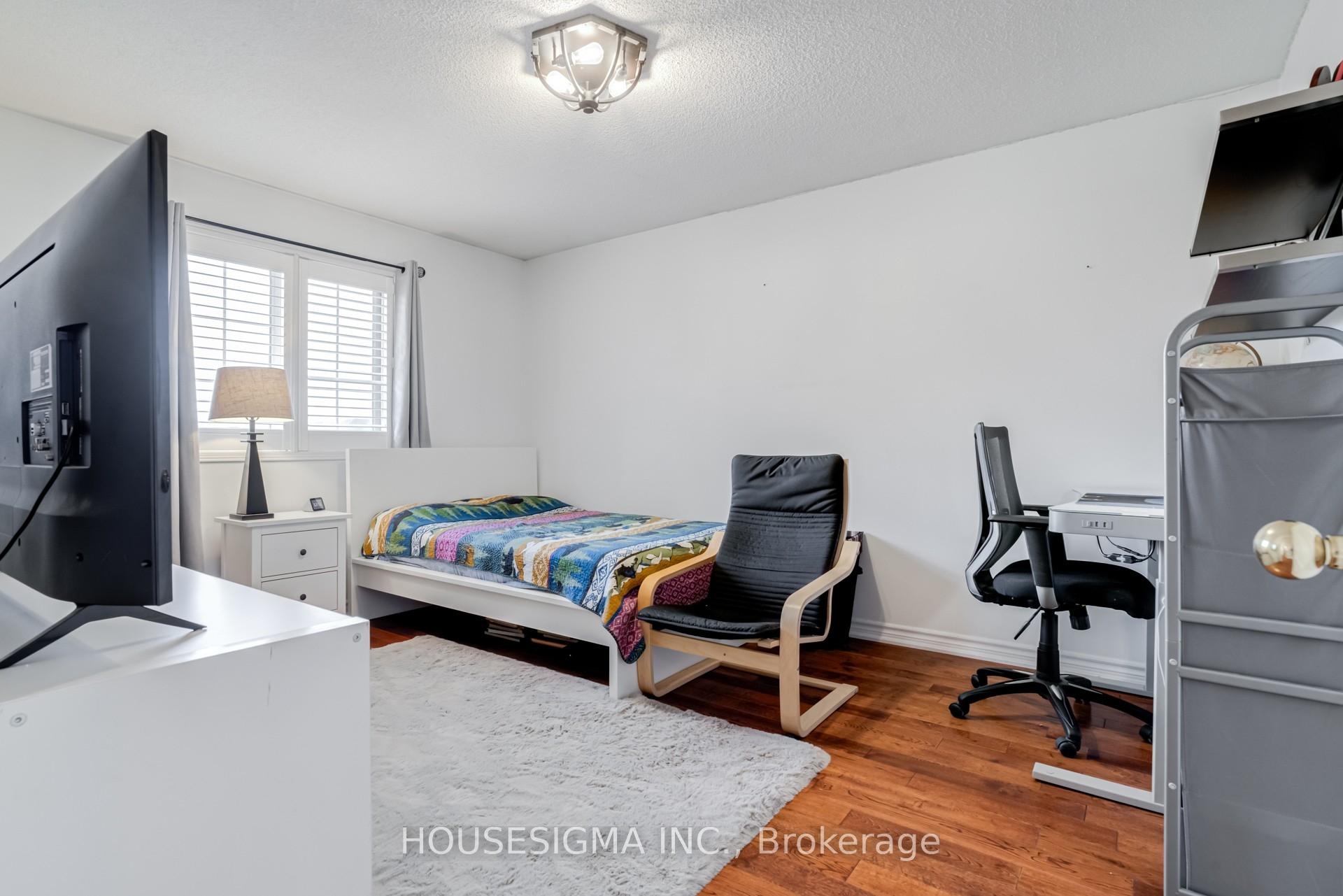 Photo 26 of 1475 Ravensmoor Crescent, Mississauga, East Credit — HOMEH