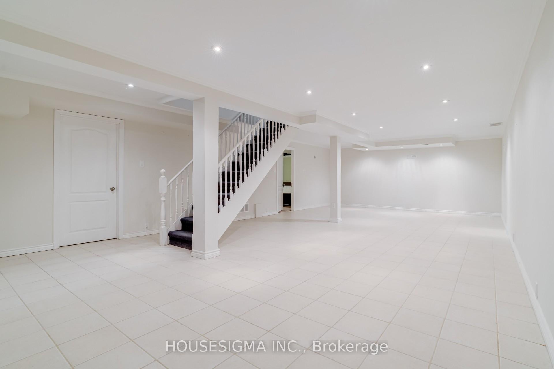 Photo 28 of 1475 Ravensmoor Crescent, Mississauga, East Credit — HOMEH