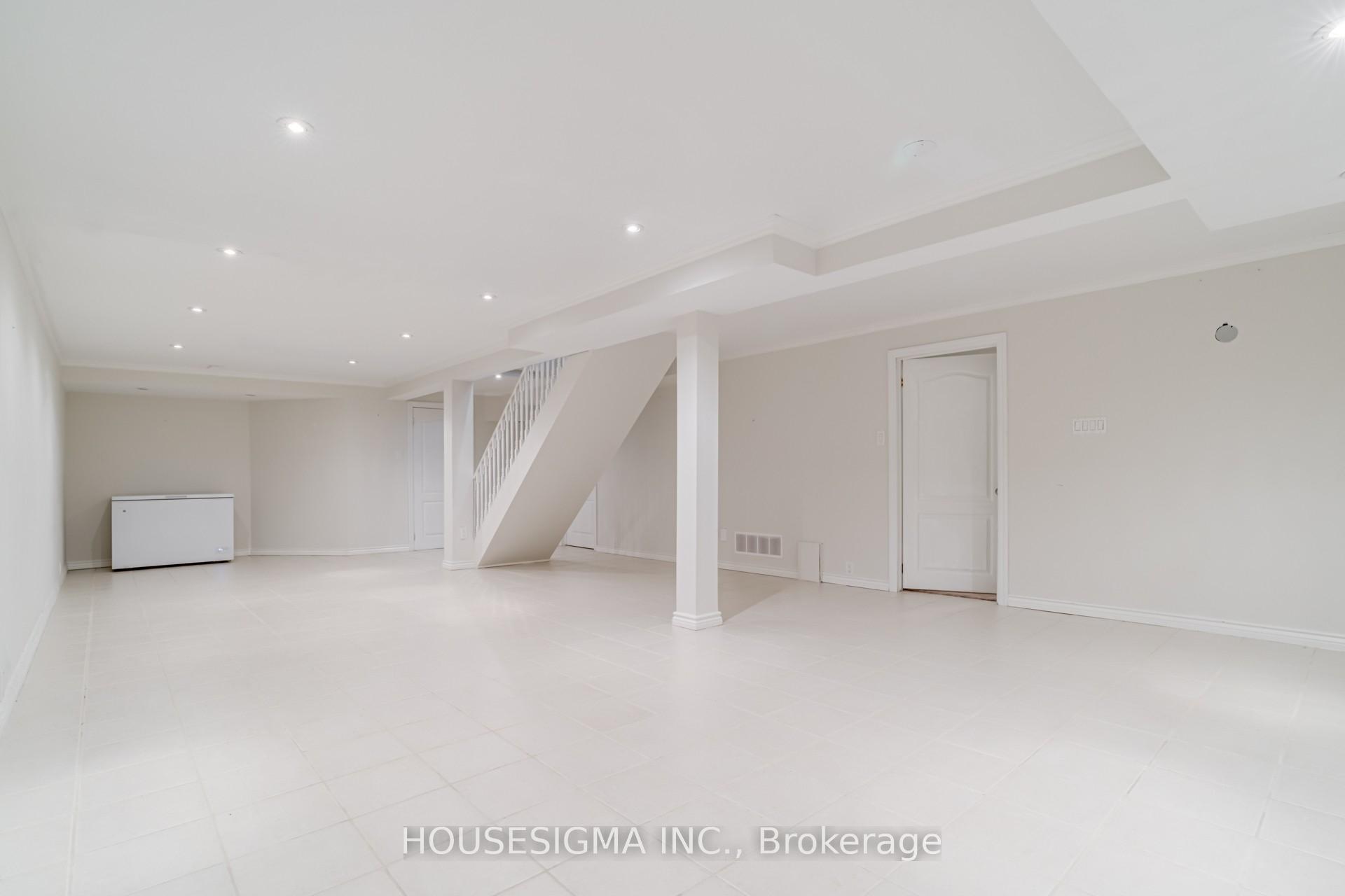 Photo 29 of 1475 Ravensmoor Crescent, Mississauga, East Credit — HOMEH