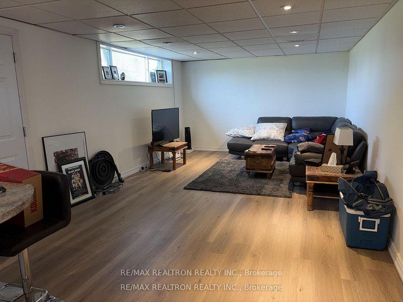 Photo 15 of 607 Stevenson Road N, Oshawa, McLaughlin — HOMEH