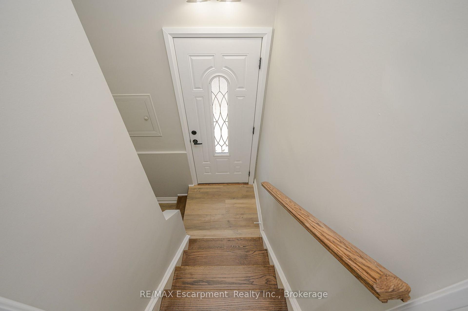 Photo 3 of Unit LOWER UNIT, 144 East 44th Street, Hamilton, Hampton Heights — HOMEH
