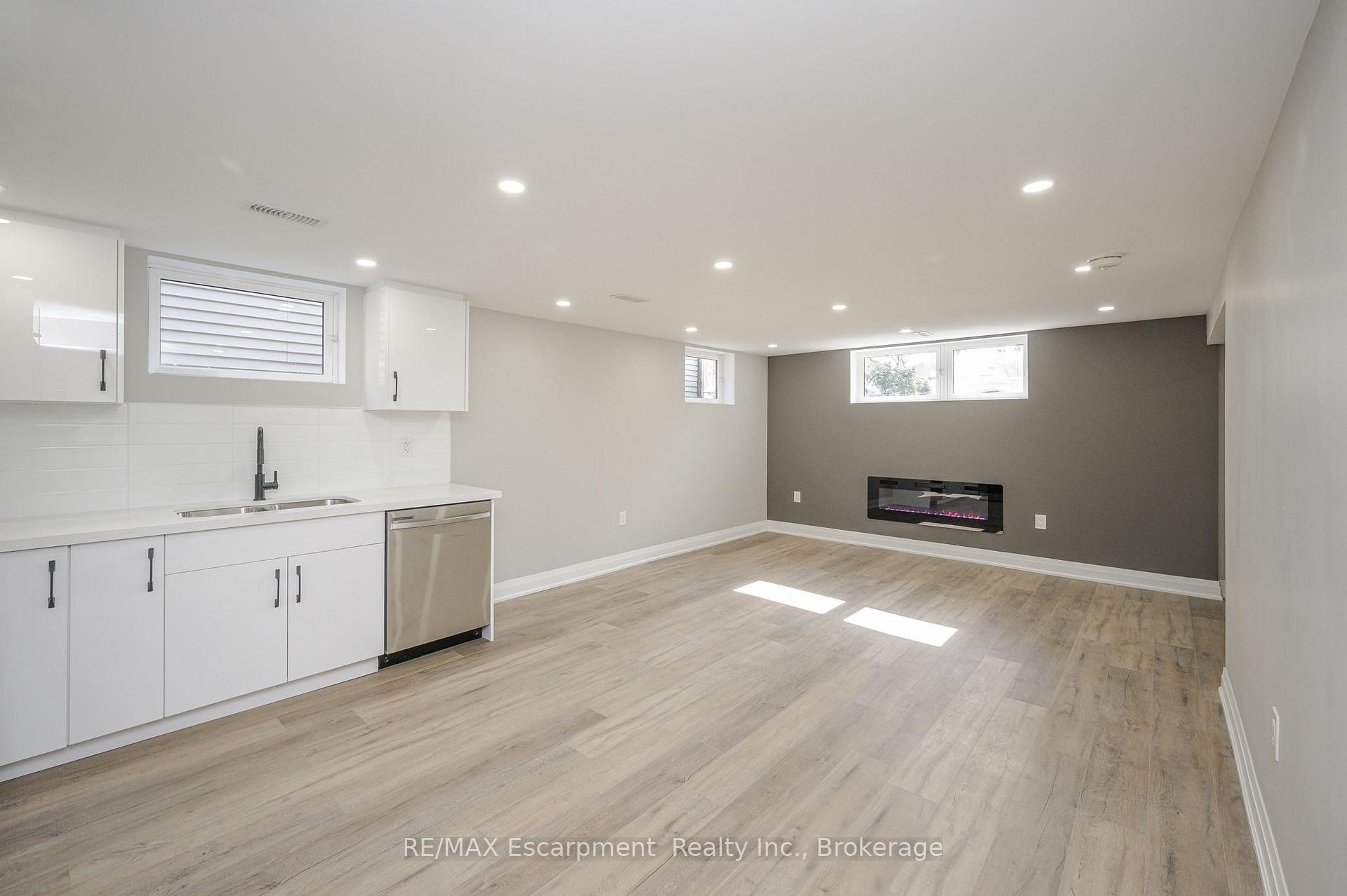 Photo 7 of Unit LOWER UNIT, 144 East 44th Street, Hamilton, Hampton Heights — HOMEH